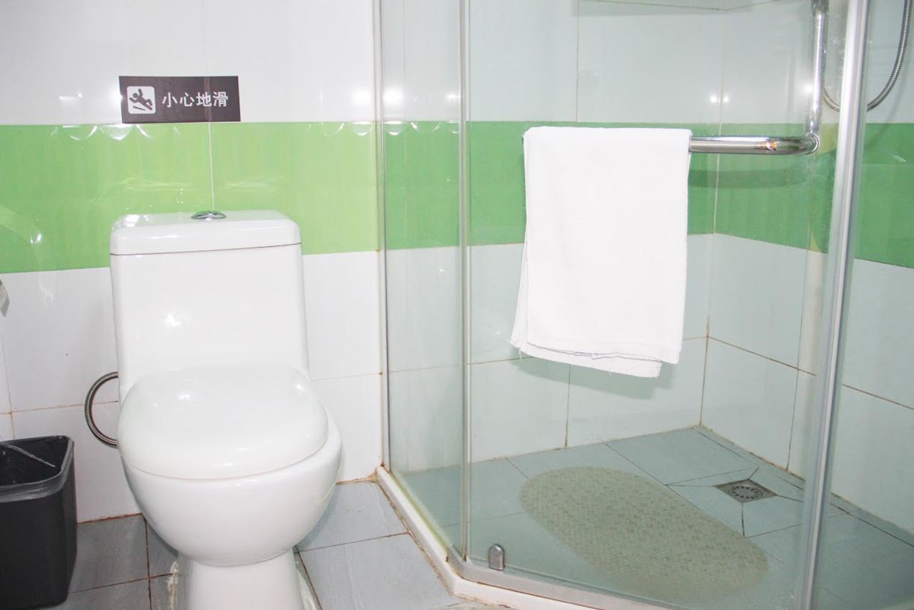 7Days Inn Ji'Nan Railway Station North Square Jinan Eksteriør billede
